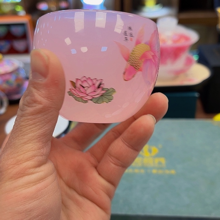 段泥茶杯啊见义勇为我啦咯啦咯