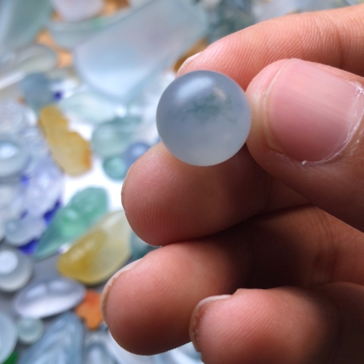 定制翡翠未镶嵌挂件