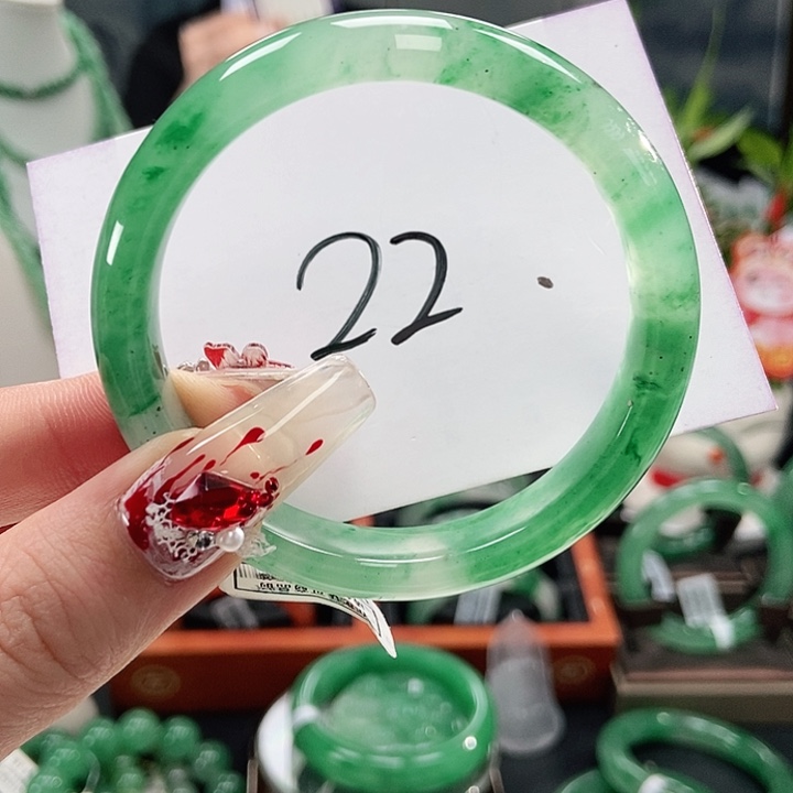 石英质玉手镯未镶嵌天然A货非洲翠手镯