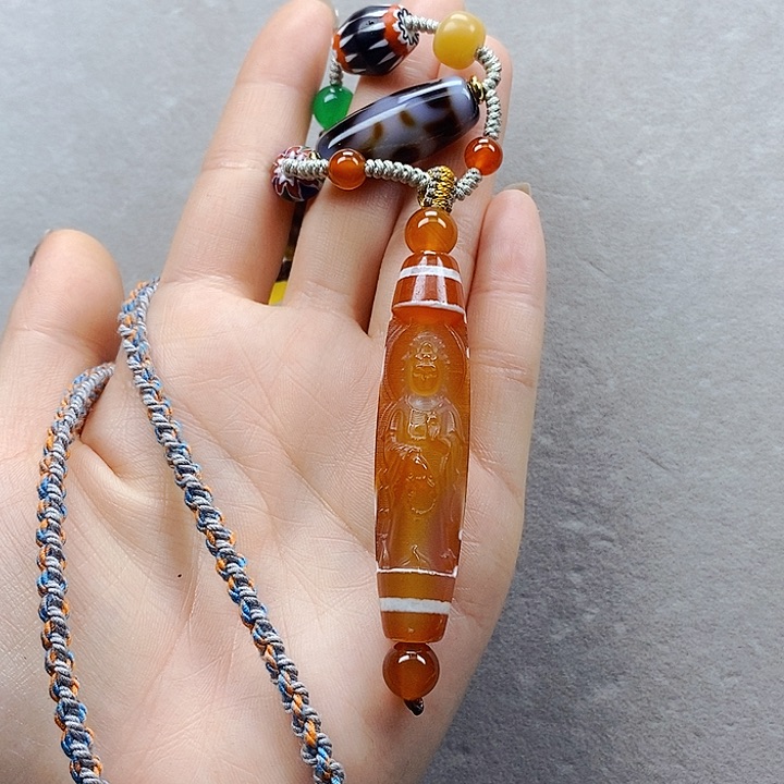 玛瑙/玉髓颈饰未镶嵌