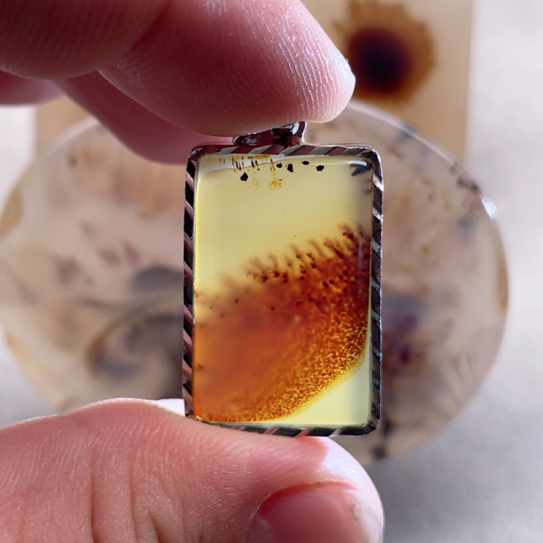 【闪购商品】玛瑙/玉髓颈饰合金