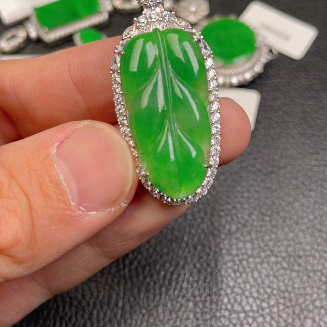 翡翠吊坠(不含链)银S925镶嵌吊坠