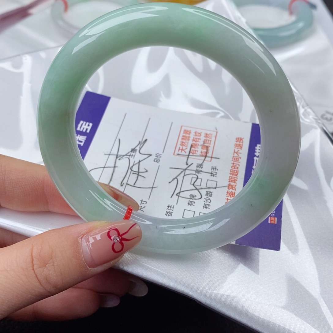 翡翠手镯未镶嵌58圆条