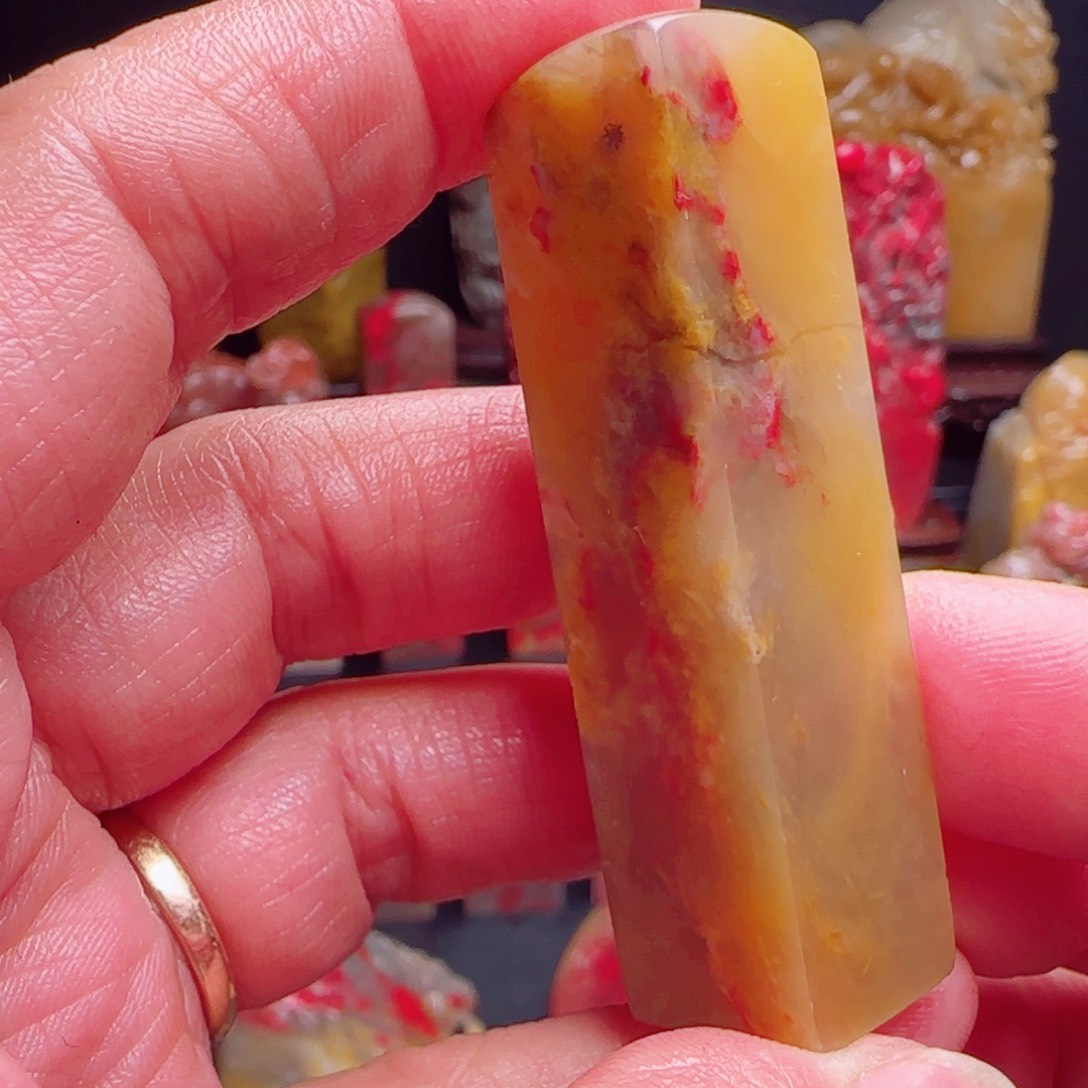 昌化石昌化鸡血石