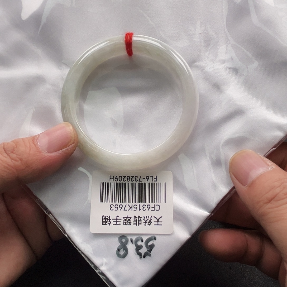 翡翠未镶嵌手镯手镯