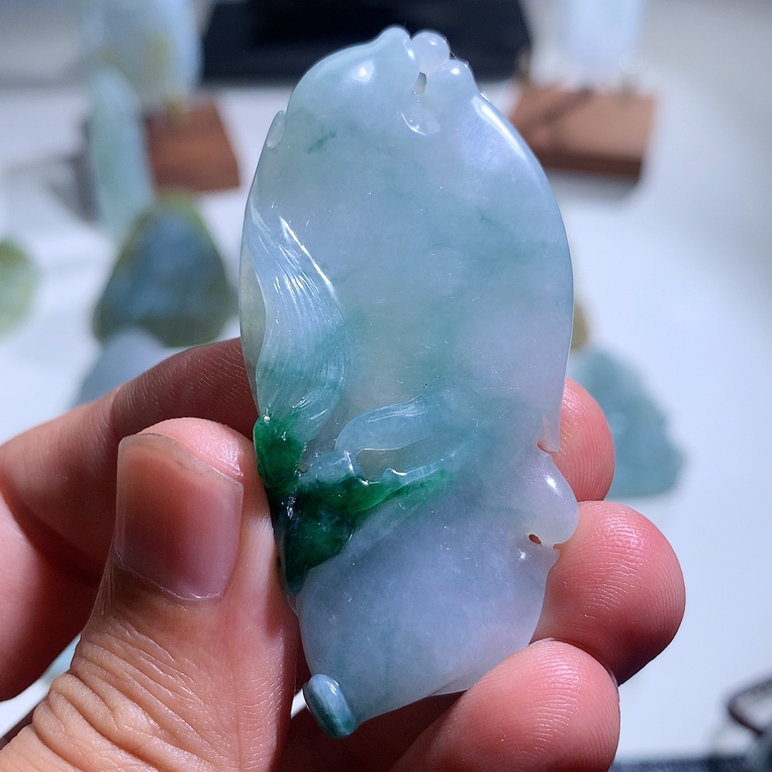 定制翡翠未镶嵌挂件