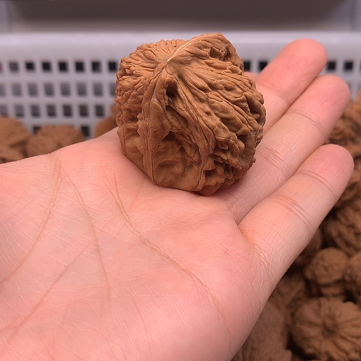 大***闪吊坠文玩核桃文玩核桃