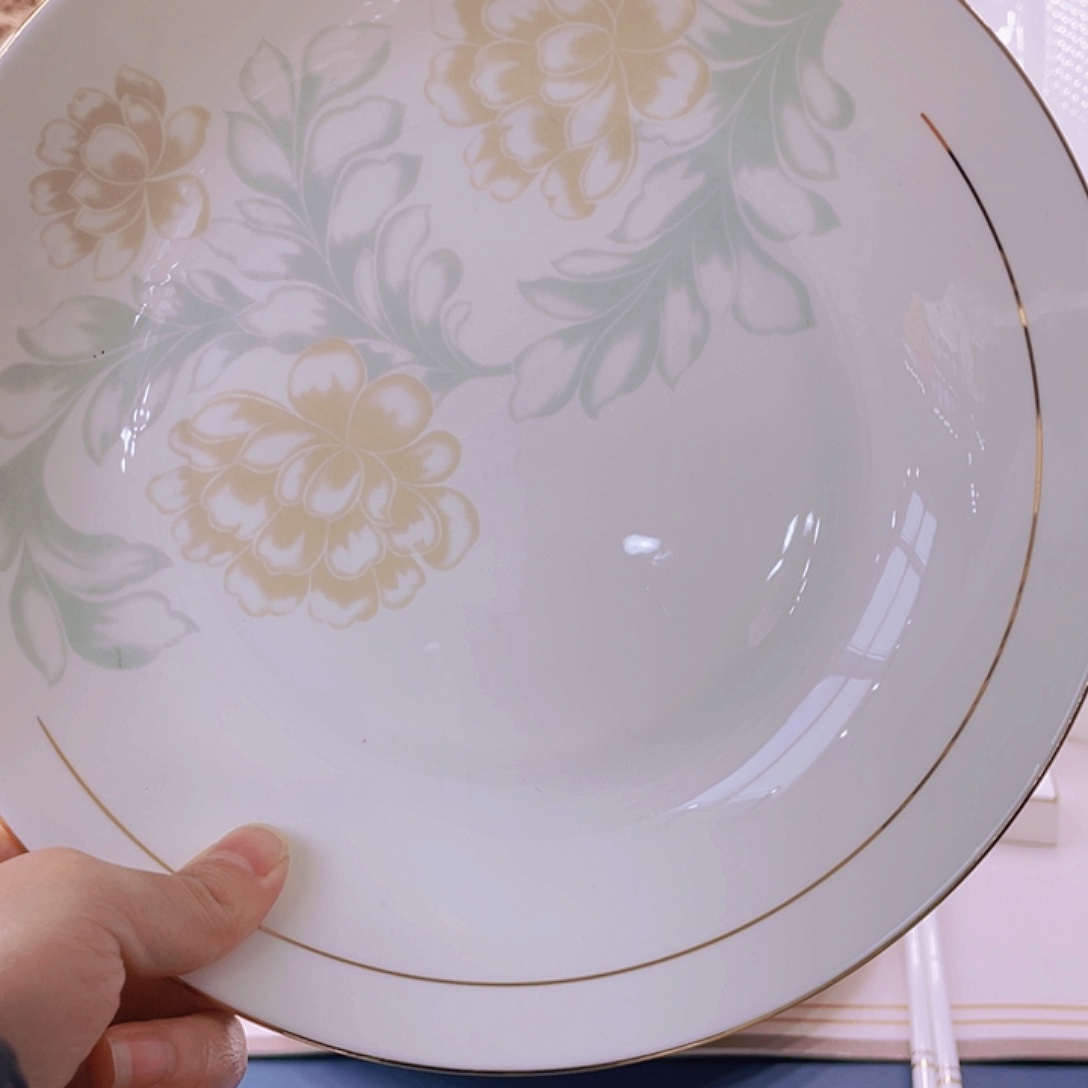 瓷沁雅7寸深盘一个