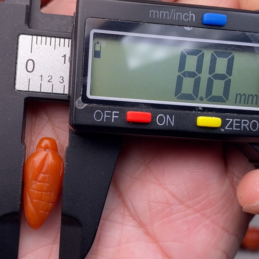 南红玛瑙配饰未镶嵌