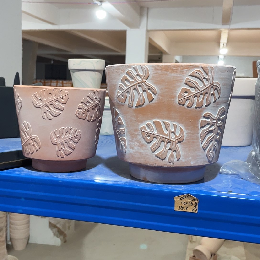 红陶口20×17    13×13     发2