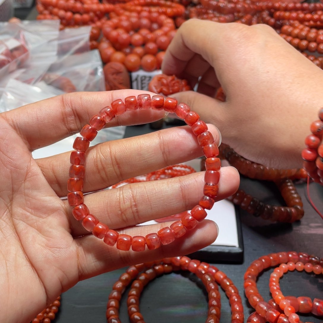 南红玛瑙手链未镶嵌