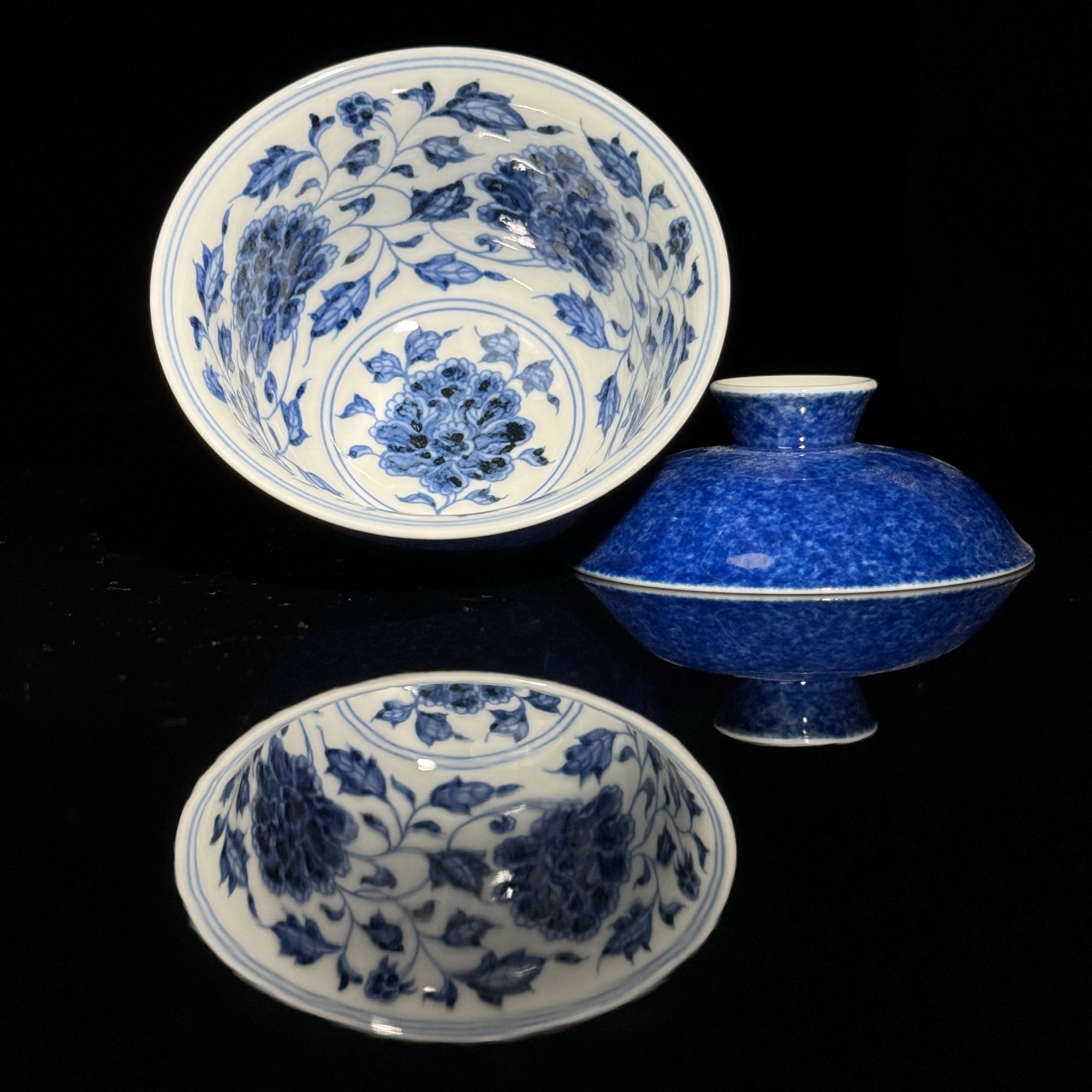 拾月谨制洒蓝牡丹盖碗手工薄胎釉下彩文创礼品手绘茶具茶杯陶瓷