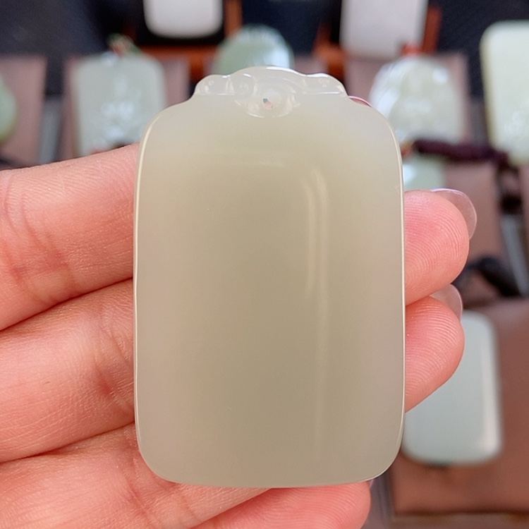 【闪购商品】和田玉未镶嵌颈饰