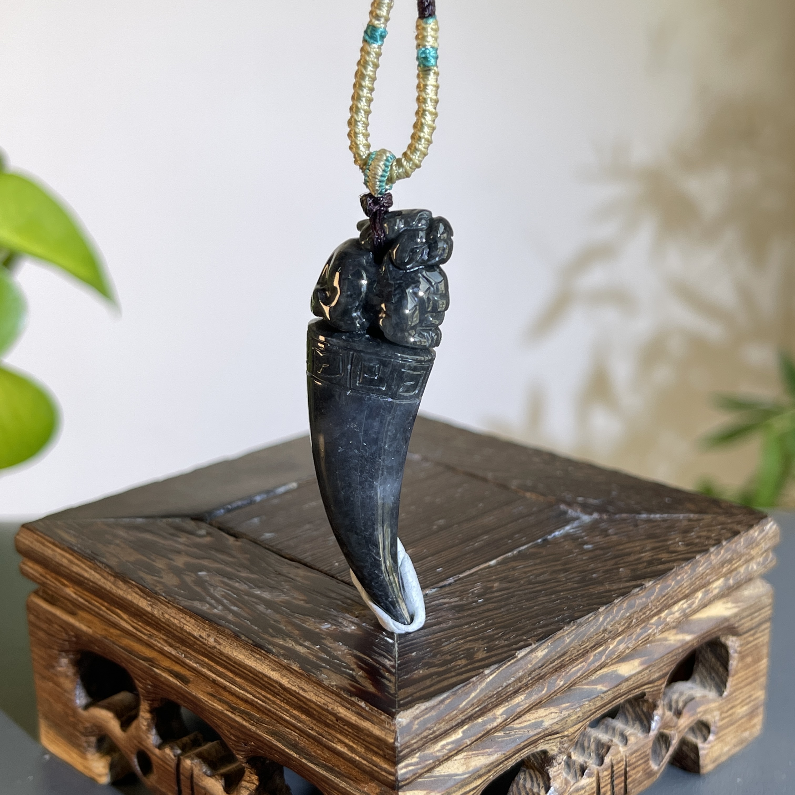 JCB14-170   天然缅甸A货翡翠    龙牙