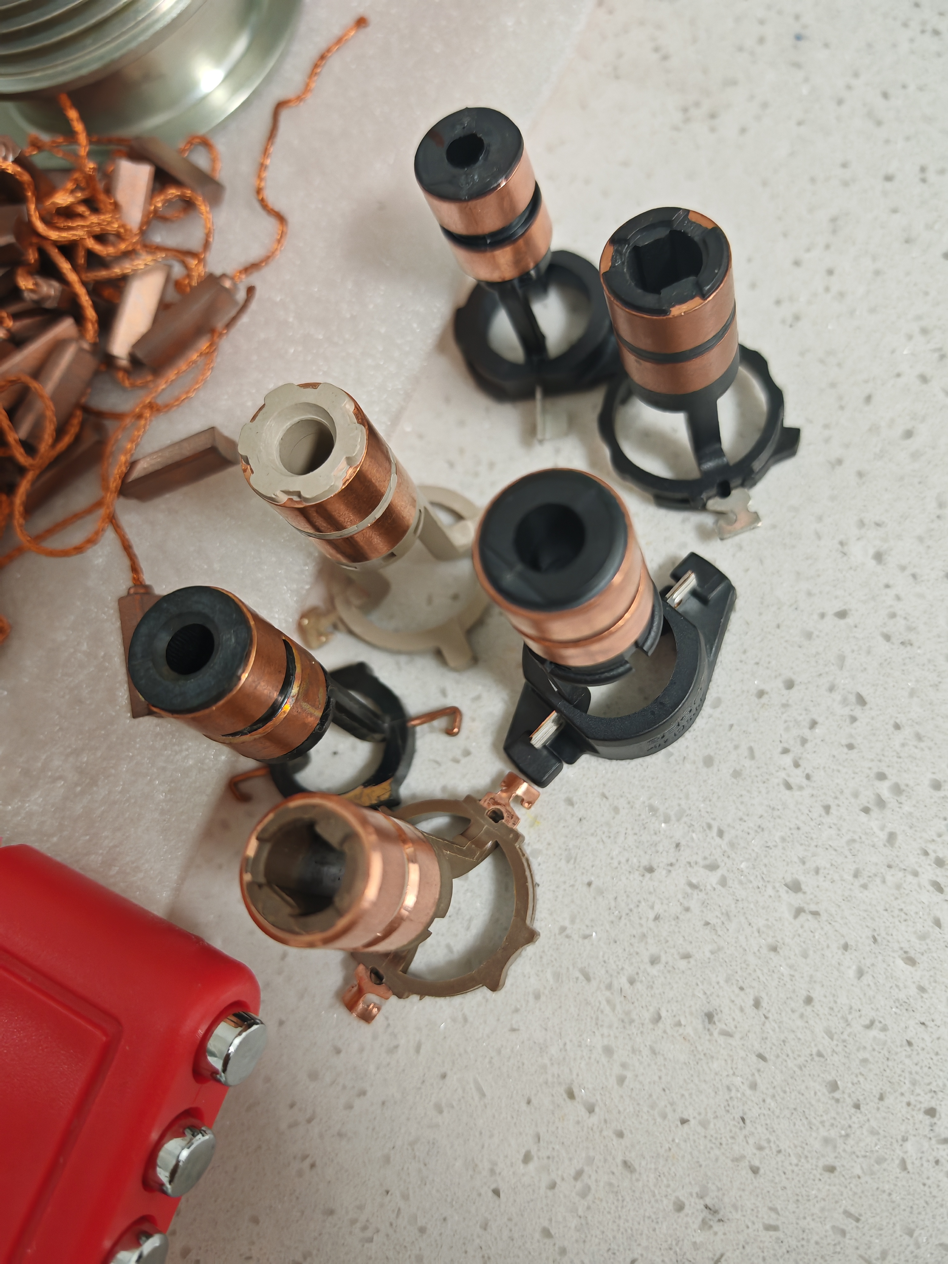 常用发电机导电碳刷发电机专用铜环6个发货发7个