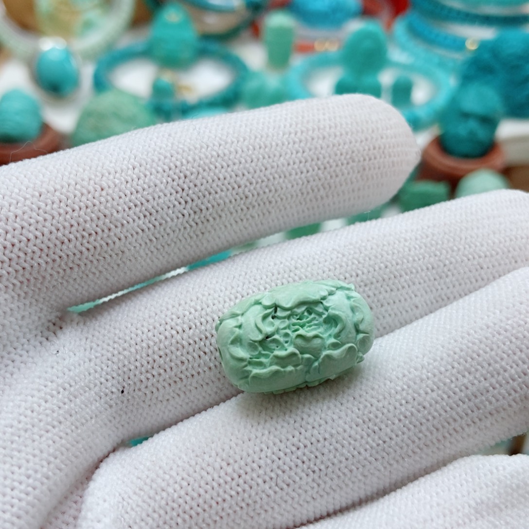 绿松石未镶嵌花桶珠