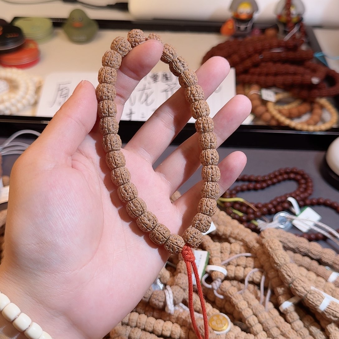 金刚菩提手串撒****呐潜水艇