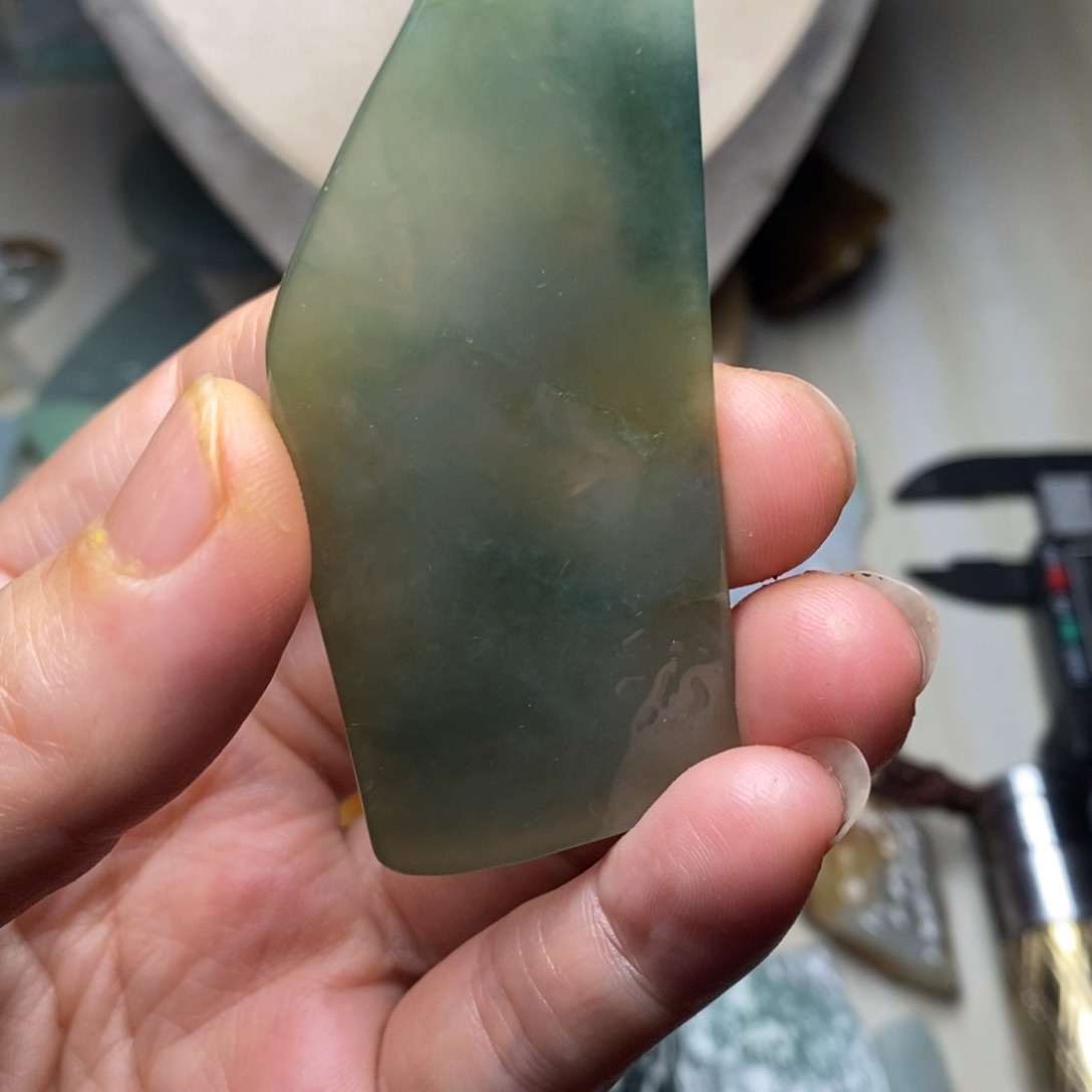 翡翠未镶嵌挂件天然