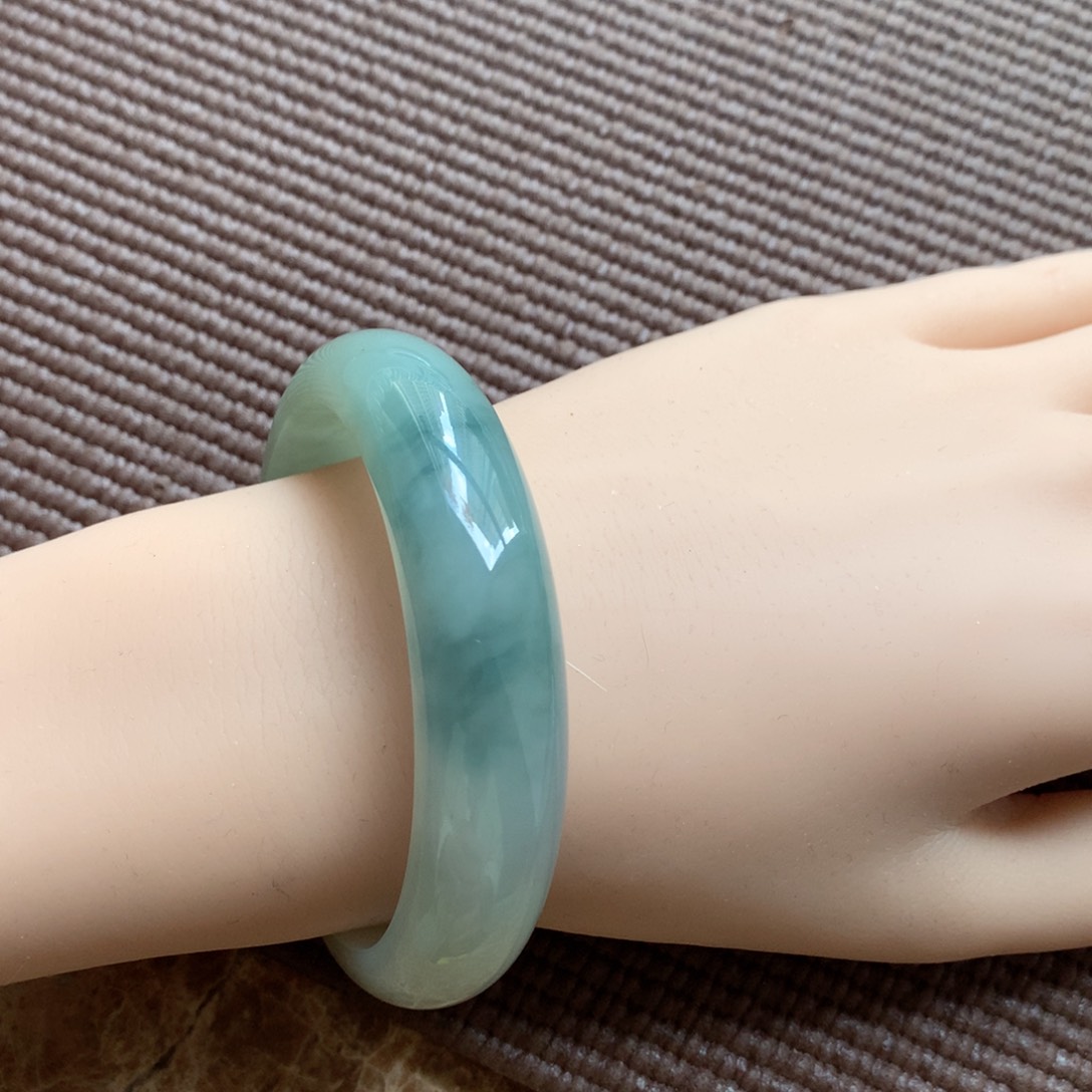 翡翠手镯未镶嵌12号