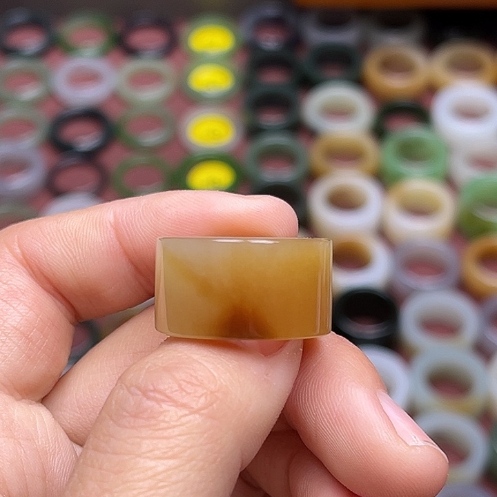 和田玉戒指未镶嵌16内径 一口糖 无鉴赏