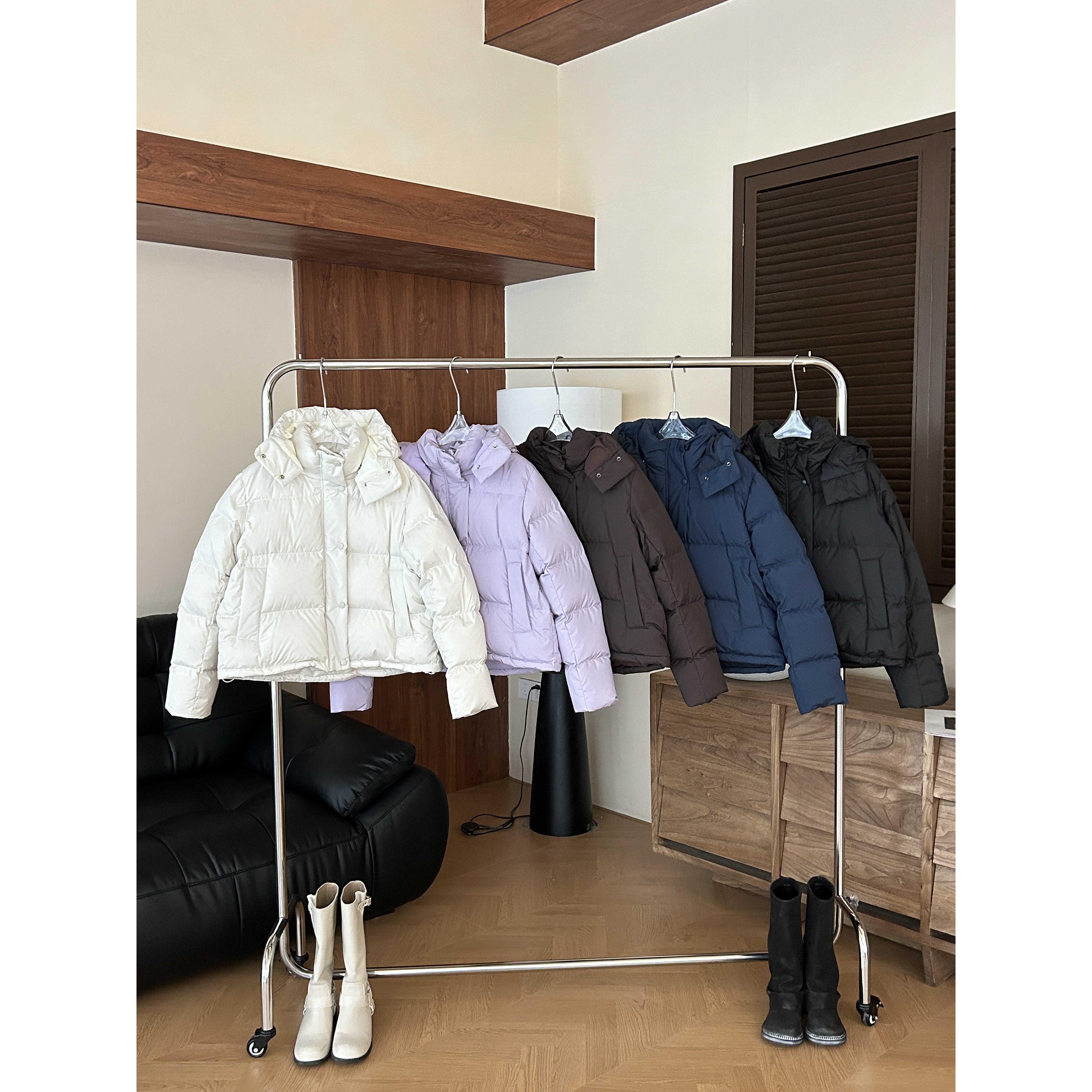 LU家95绒泡芙4格羽绒服连帽短款显瘦保暖外套800蓬