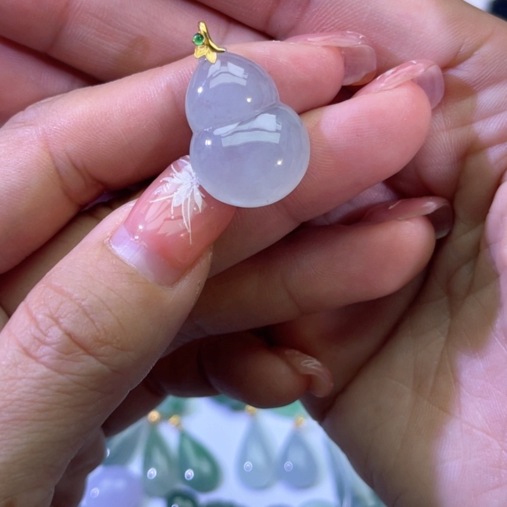 翡翠颈饰18K金镶嵌葫芦