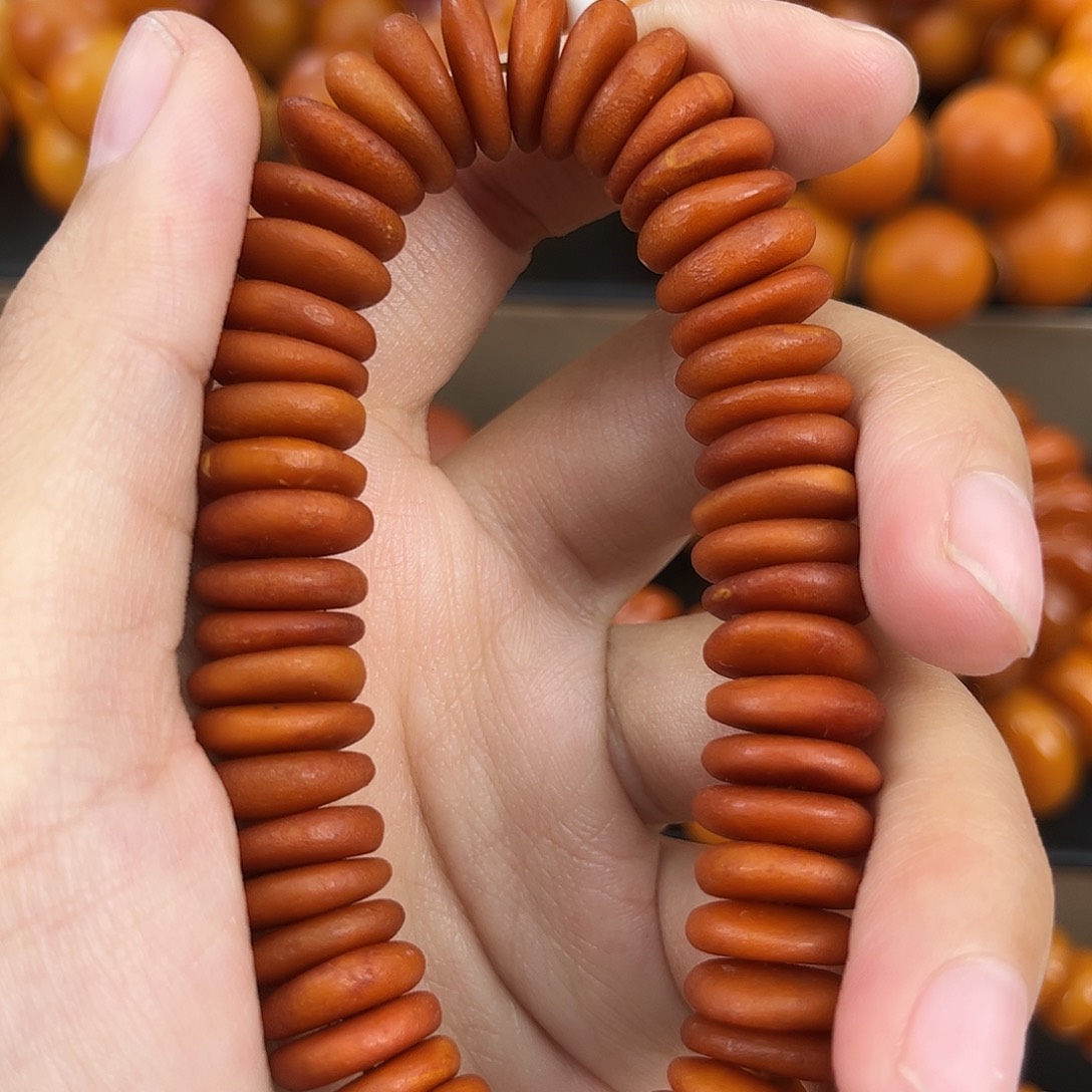 琥珀颈饰未镶嵌蜜蜡