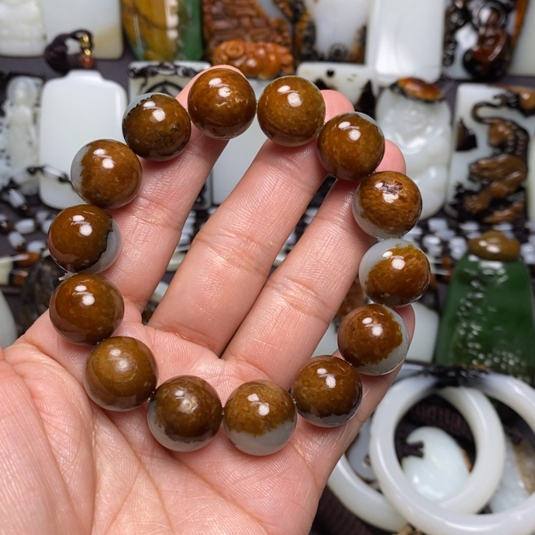 和田玉颈饰未镶嵌济****收