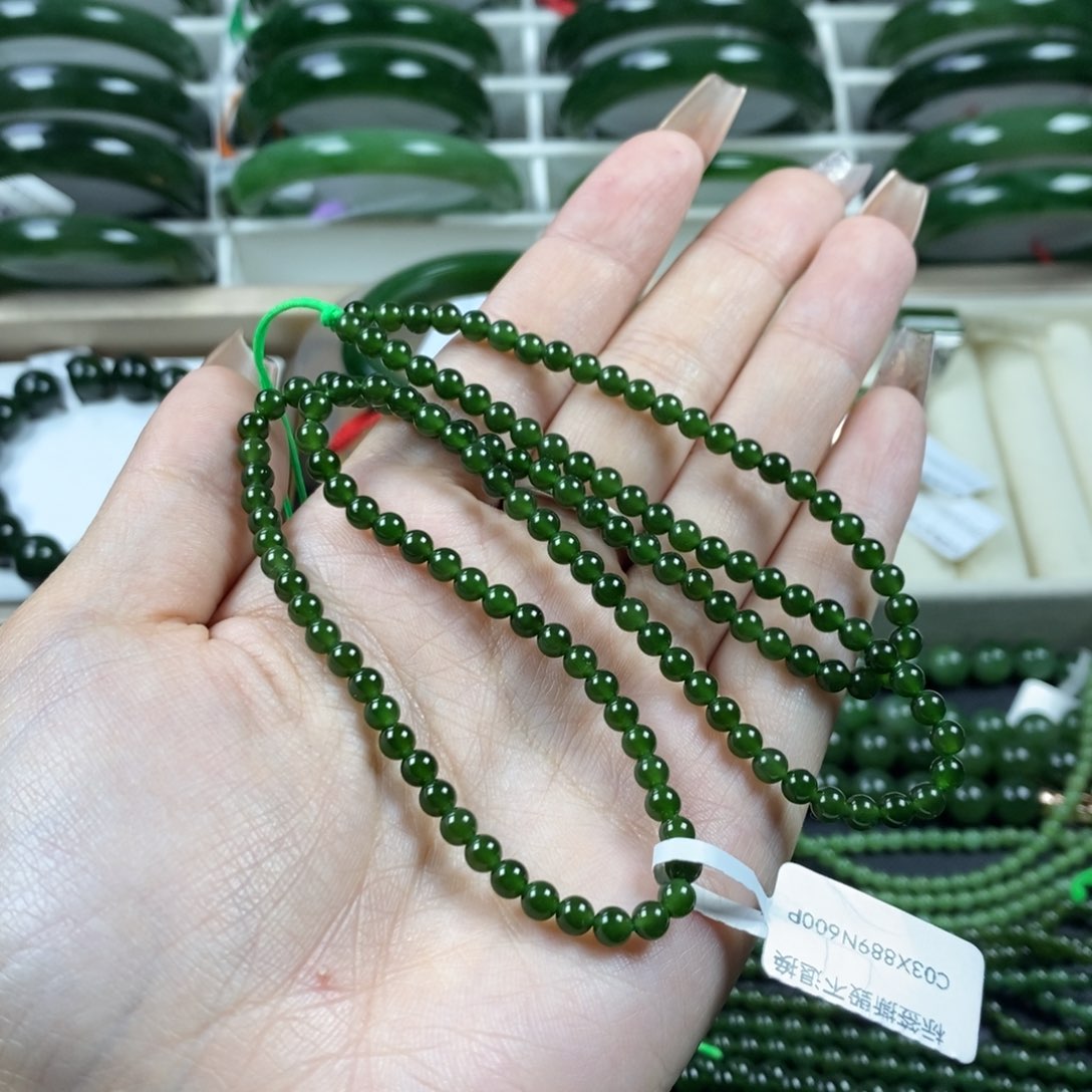 和田玉（碧玉）颈饰未镶嵌静*