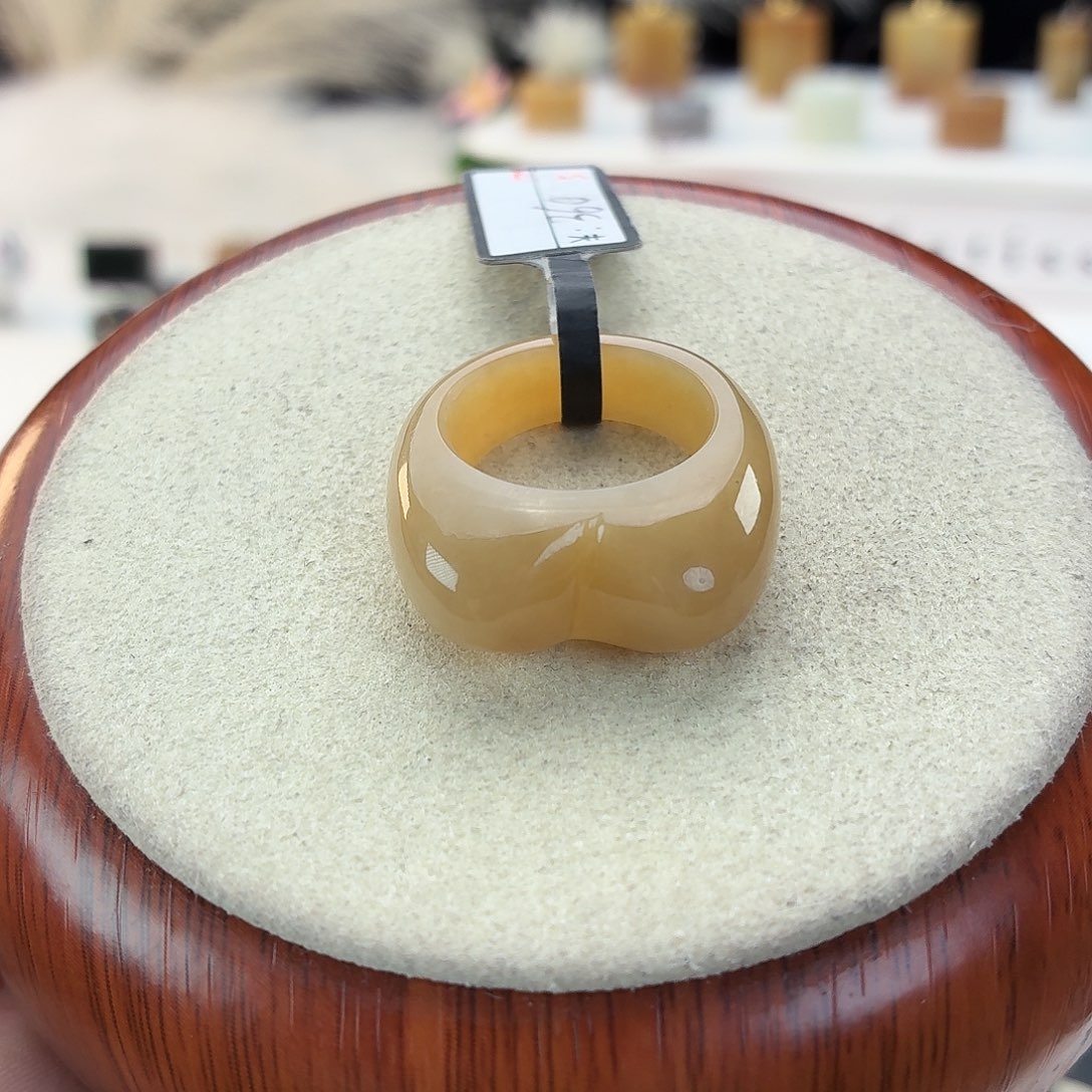 和田玉未镶嵌戒指i97全糖猫耳18.2mm