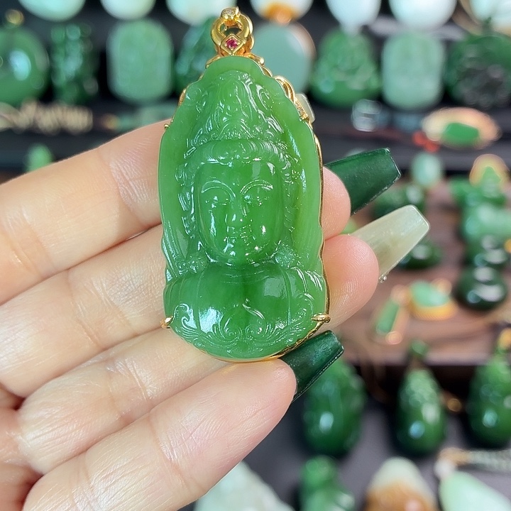 和田玉18K金镶嵌挂件