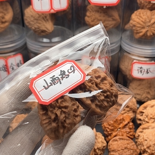 文玩核桃把件单**斌鸡心