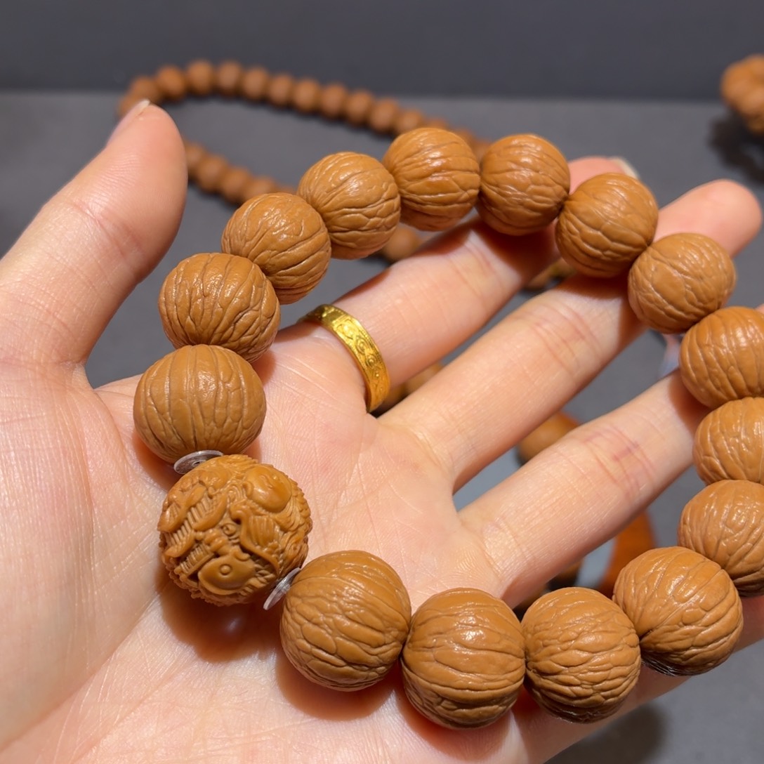 解***放桃核吊坠雕刻聚宝盆手串