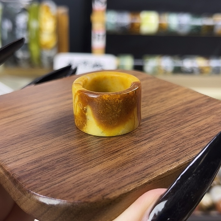 岫玉未镶嵌戒指港16