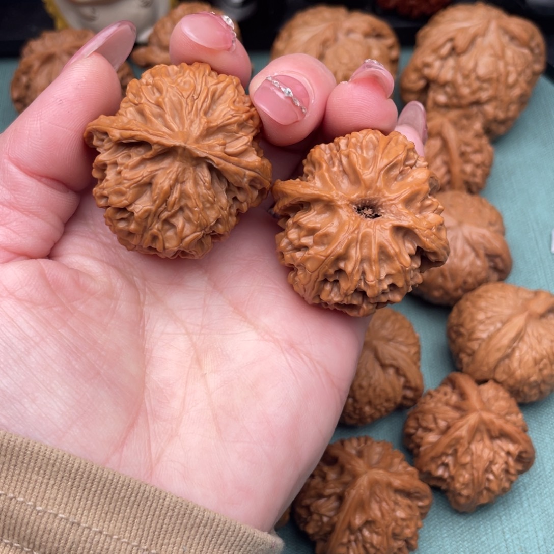 军***文玩核桃把件全品苹果园39.5