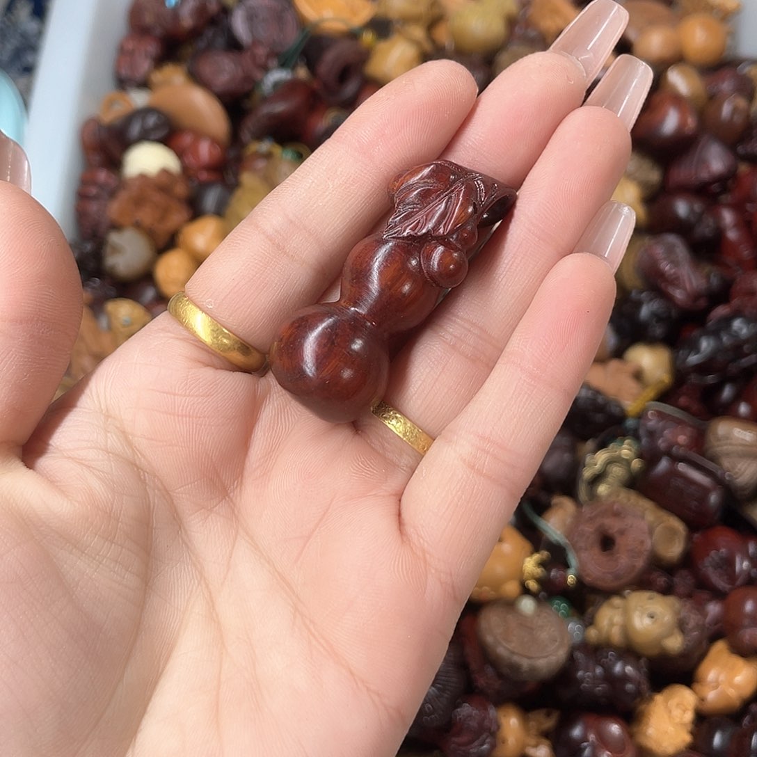 维腊木（绿檀）无事牌