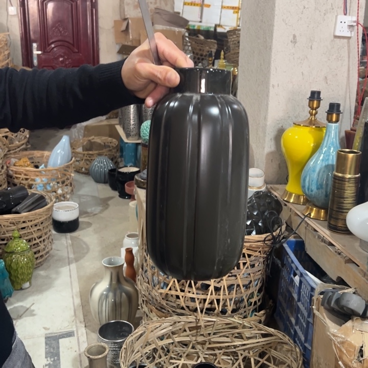 瓶高度30厘米口径7厘米微瑕捡漏