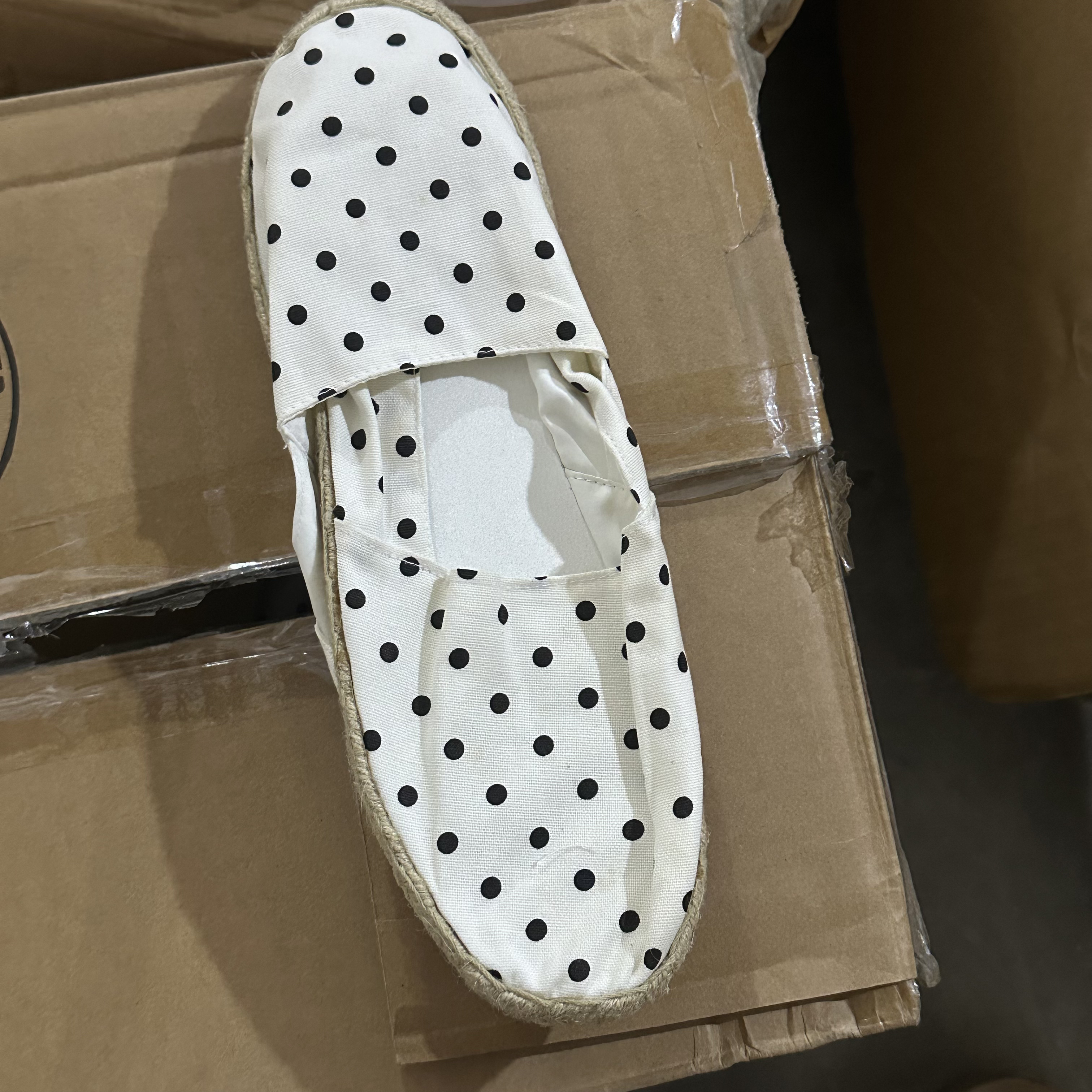 百货 3763 波点布鞋40码发一双