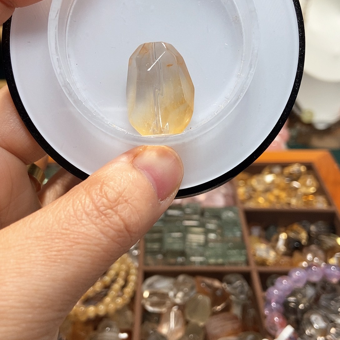 水晶手链未镶嵌暑**子黄兔毛随形