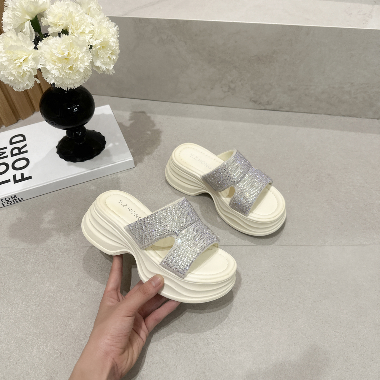 厚底拖鞋女2025夏季新款爆款时尚百搭小个子增高休闲沙滩一字拖鞋