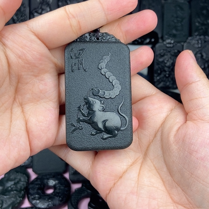 颈饰未镶嵌和田玉醉***颜