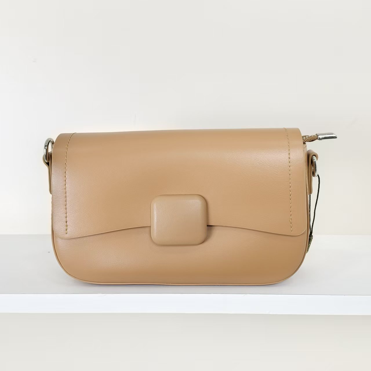 麦迪尚品【接WM】5051968 简约时尚斜挎小方包单肩包专柜撤柜