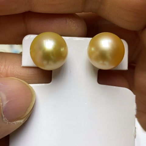 海水珍珠耳饰18K金镶嵌