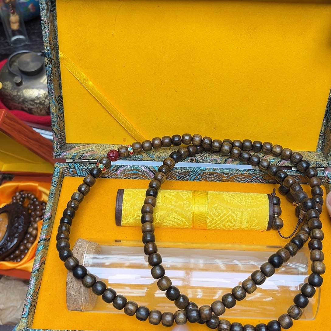 大叶紫檀（黑酸枝木类）