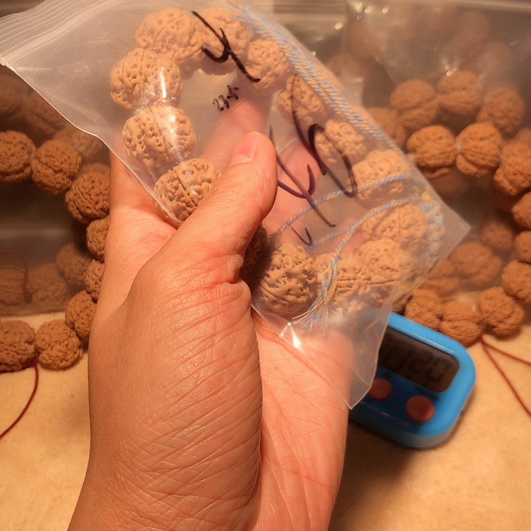金刚菩提手串大****间4。