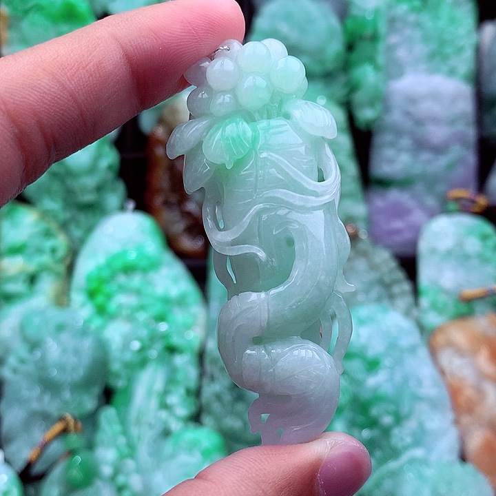 翡翠未镶嵌吊坠(不含链)