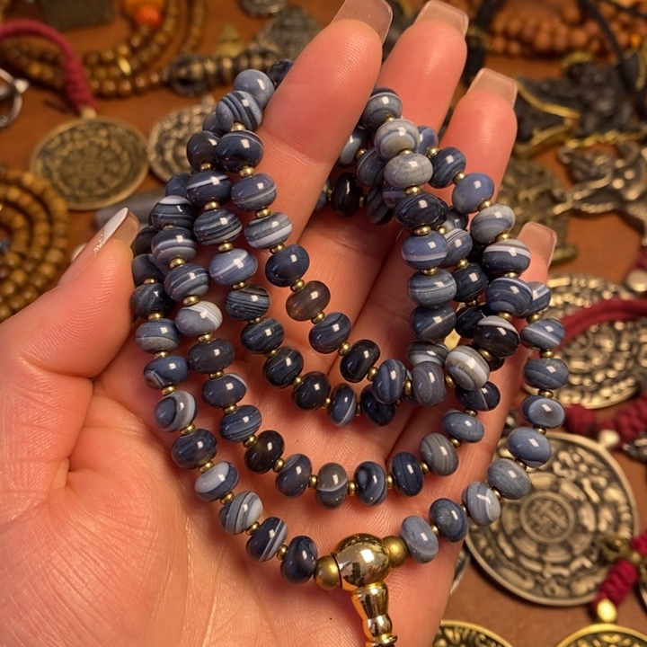 泥塑小元素的设计风格