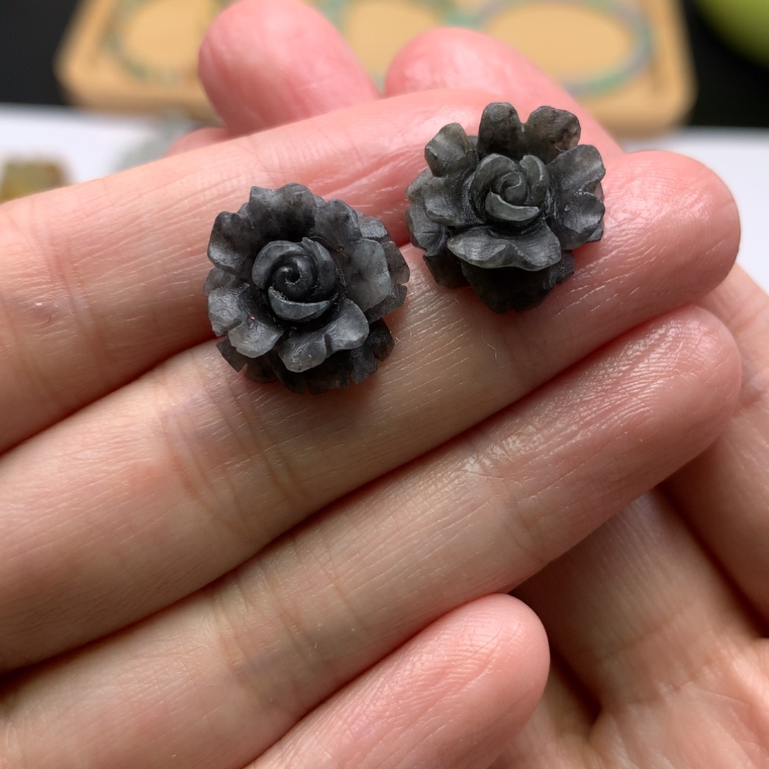 定制翡翠未镶嵌花