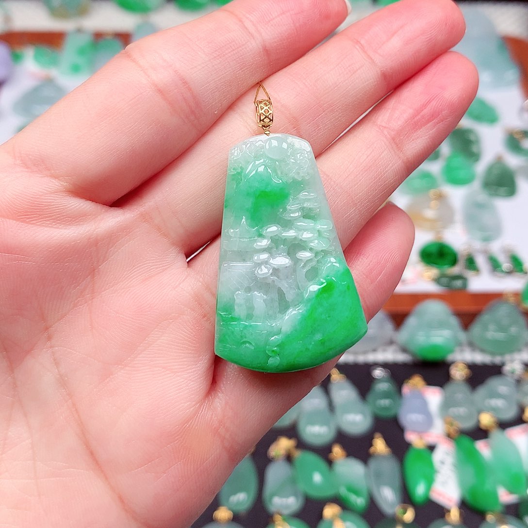 翡翠颈饰18K金镶嵌天然翡翠A货