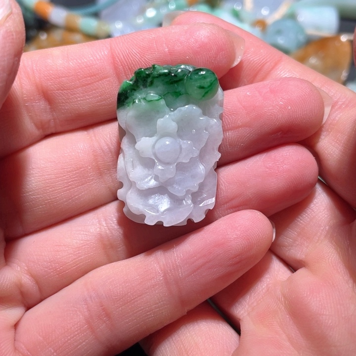 【闪购商品】翡翠颈饰未镶嵌天然翡翠